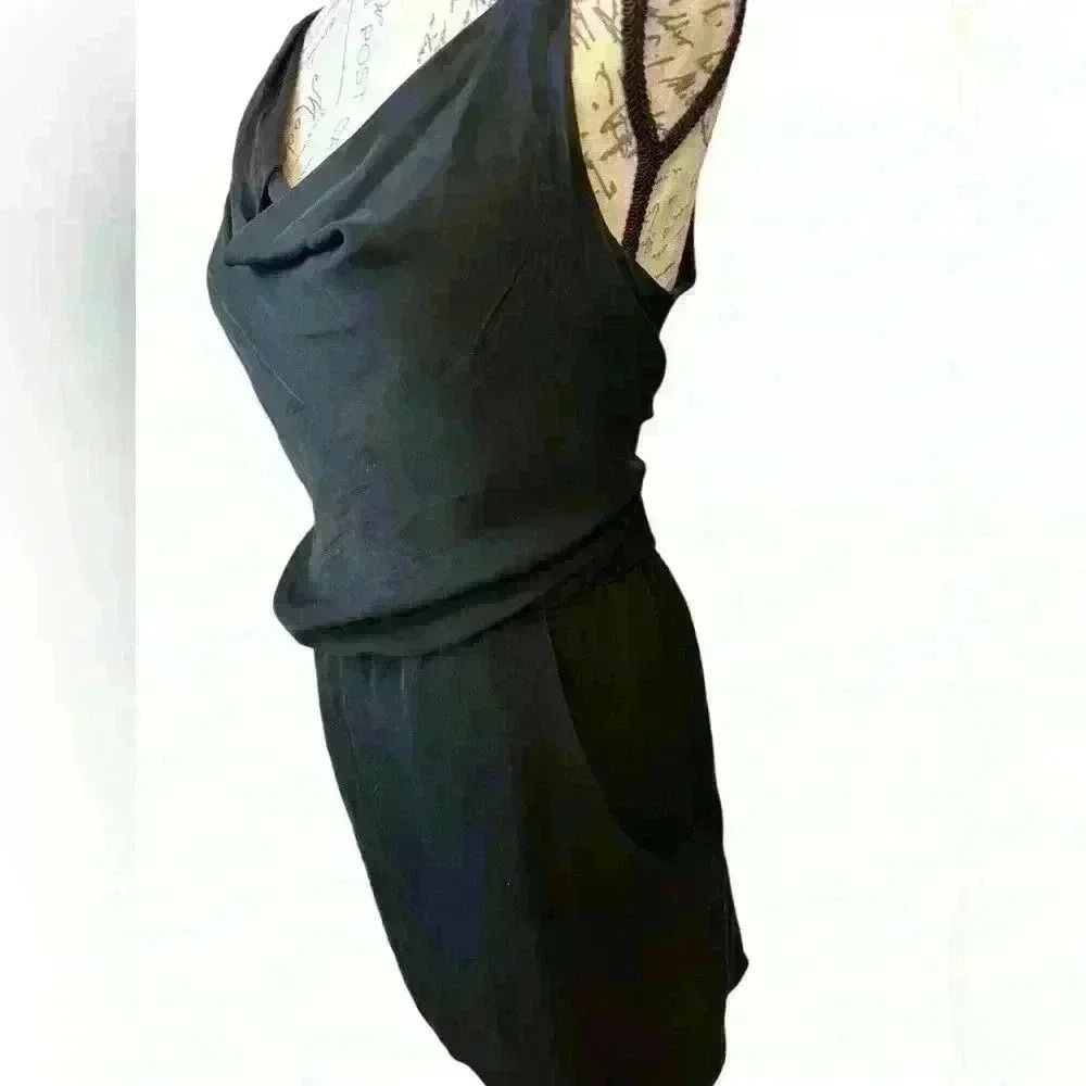 THEORY BLACK Dreas with Unique Neckline and Pockets 🖤 - Picture 3 of 10
